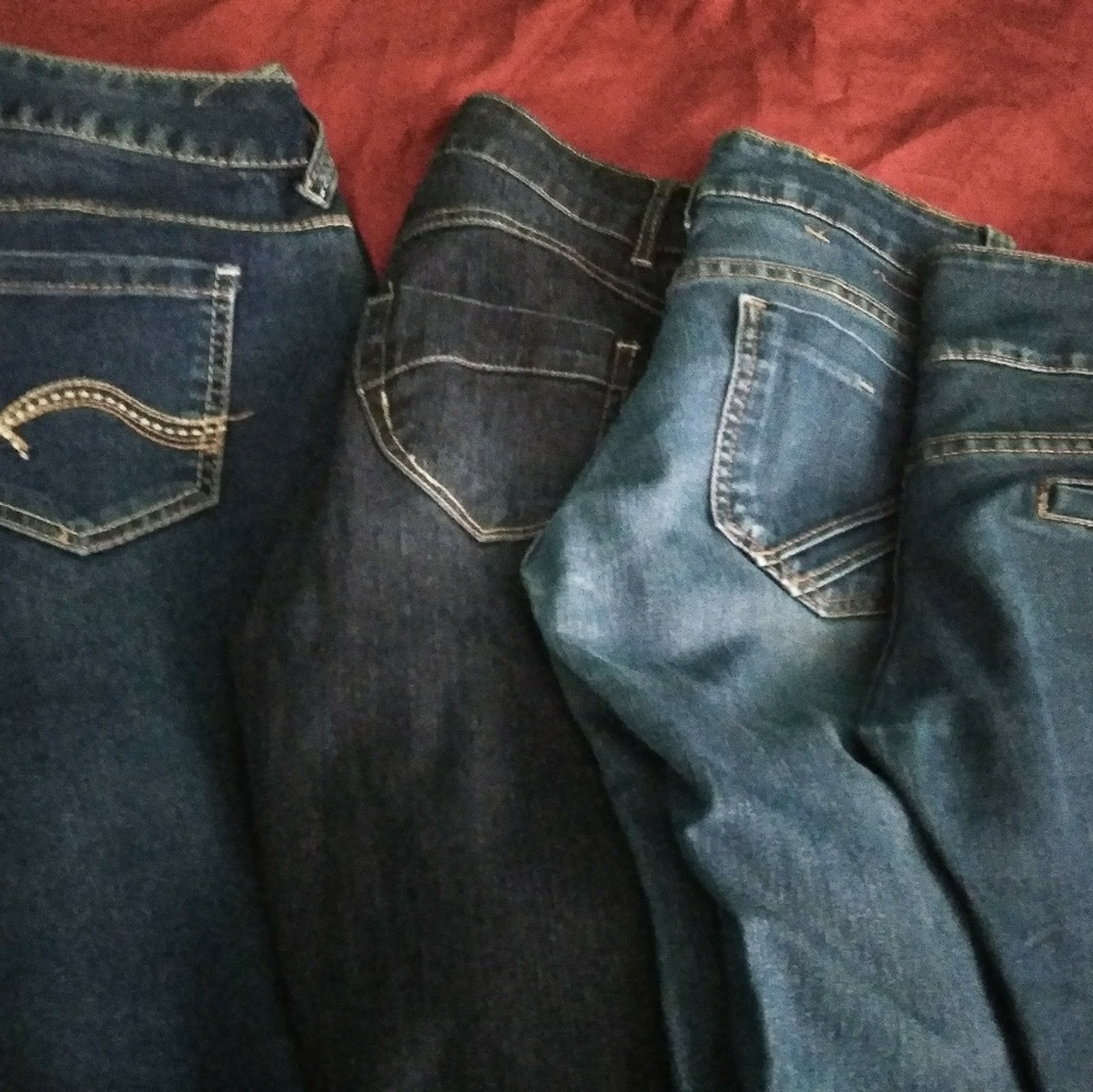 Lot of jeans